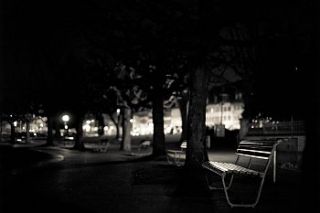 bench_night